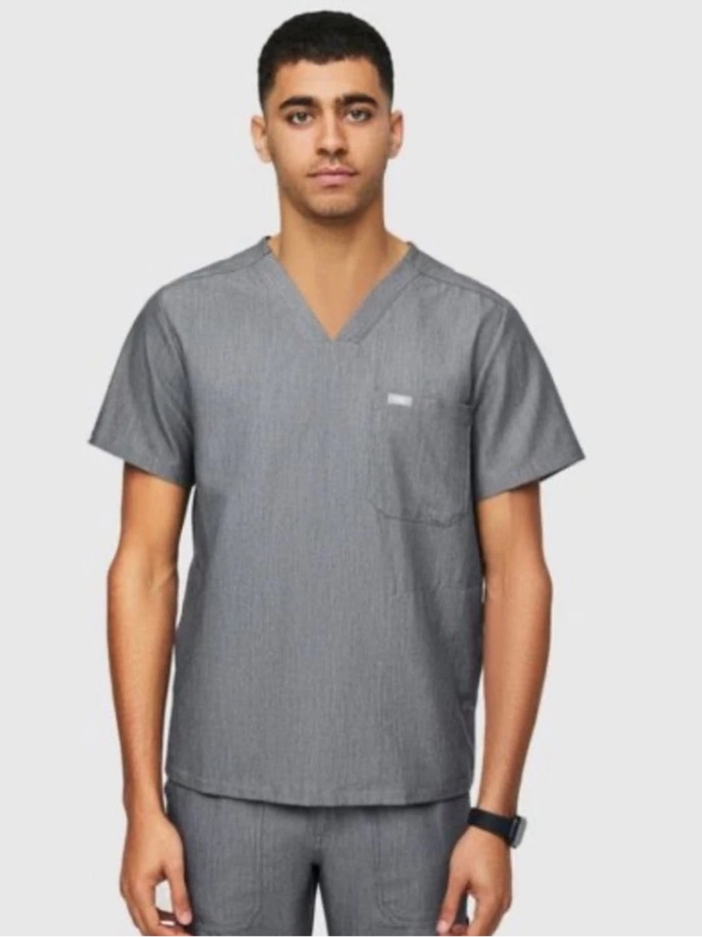 Figs Mens Graphite Chisec Three
Pocket Scrub Top XL
